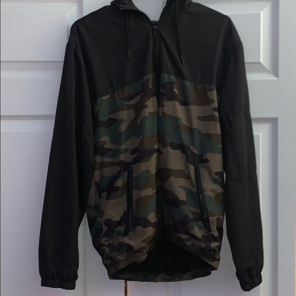 Windbreaker jacket